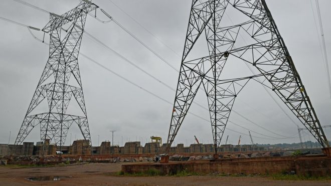 Por qué China realiza enormes inversiones en el sector eléctrico de Sudamérica y cuáles son los beneficios (y el riesgo) para la región