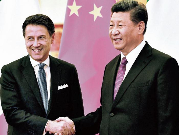 El Gobierno evalúa si entrar en la Ruta de la Seda de China